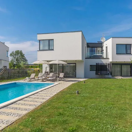 Villa Paolo Bužinija